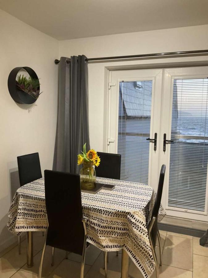 Seaview Apartment ポーツチュワート エクステリア 写真